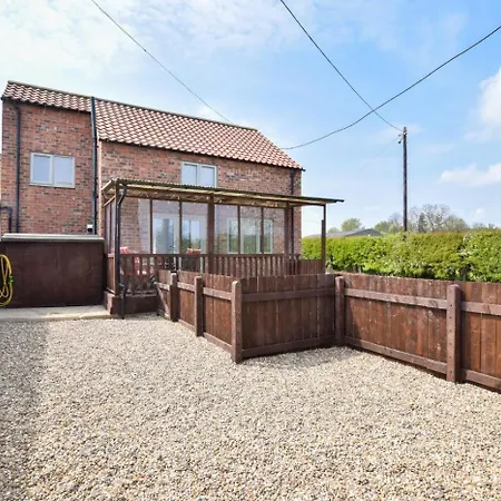 Holiday home 2 Bed In Oc-s34137 *
